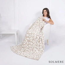 Load image into Gallery viewer, Solmere blanket
