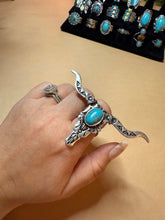 Load image into Gallery viewer, Skull turquoise ring

