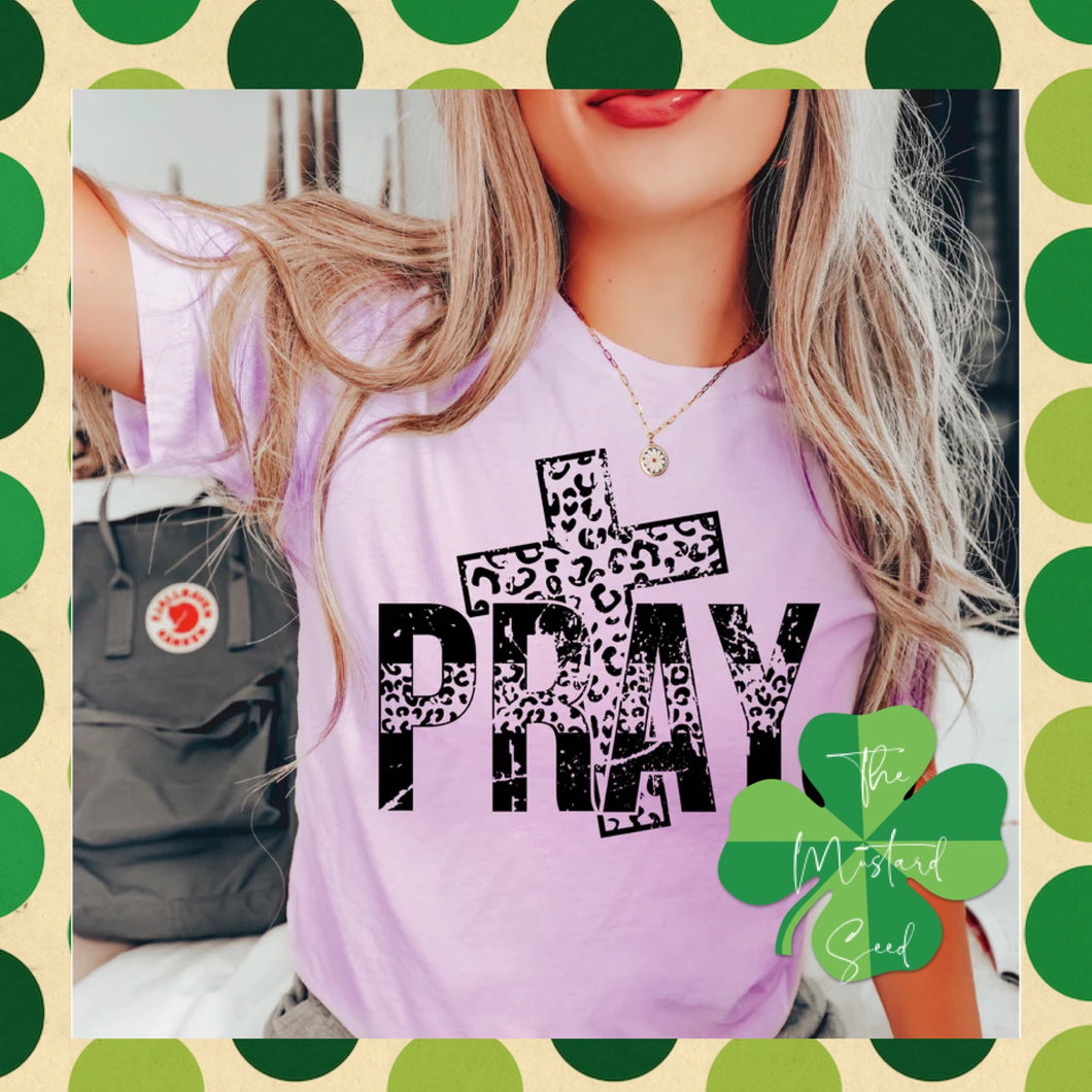 Cross pray leopard